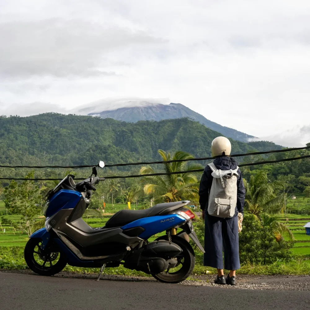 scooter jungle road Bali